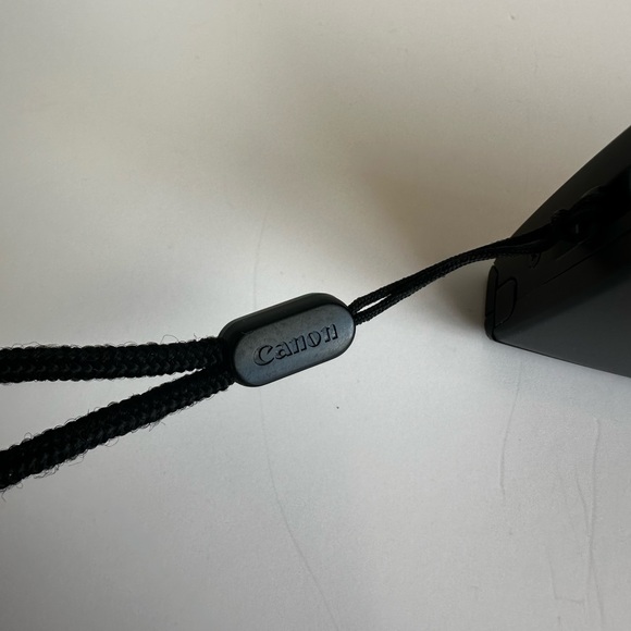 Canon PowerShot A2300 HD 16MP Digital Camera w/5x Zoom - Tested/Works W/ Charger - Picture 16 of 16